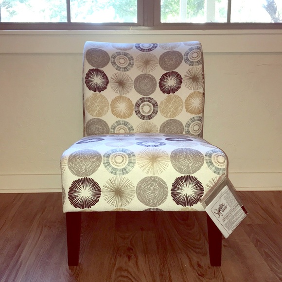 Ashley Furniture Other - Signature design by Ashley Accent Chair